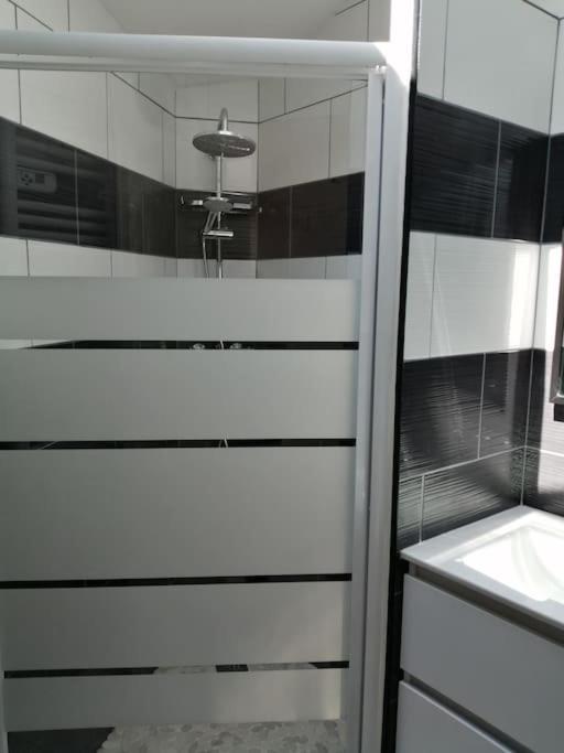 Gite Bin Benaise Draps Et Serviettes Compris Pamproux Exterior foto